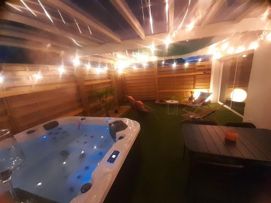 Maison 4Pers Avec Jacuzzi Privatif Couvert Proche Ocean Brem Sur Mer Eksteriør bilde