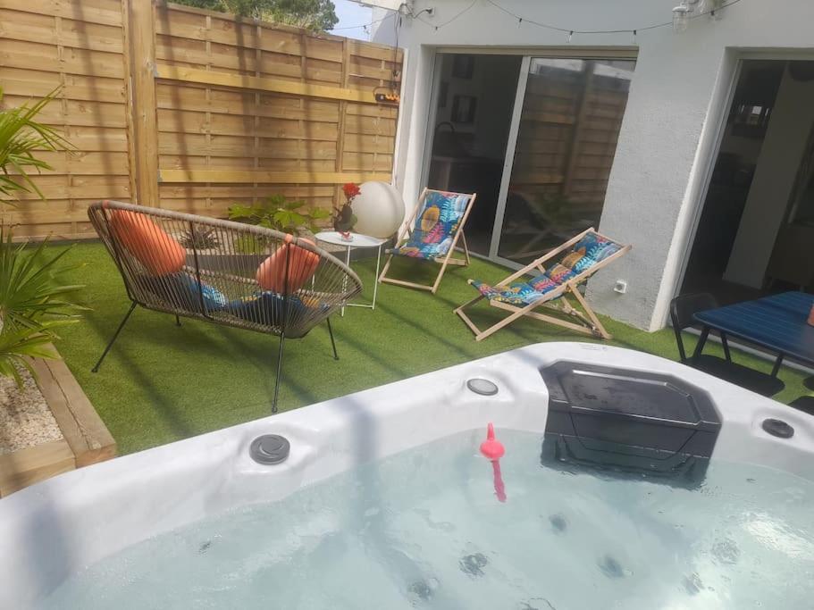 Maison 4Pers Avec Jacuzzi Privatif Couvert Proche Ocean Brem Sur Mer Eksteriør bilde